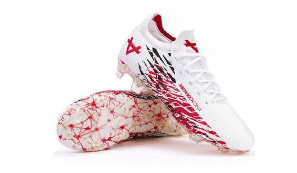 How White Rugby Boots Are Chosen for Performance and Visibility